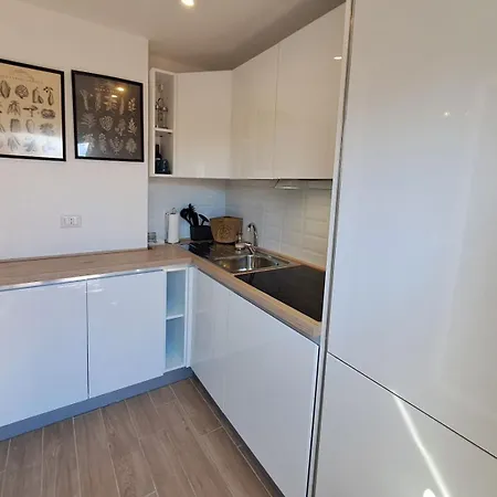 Apartamento Attico Con Terrazzo Vicino Al Mare A Terracina