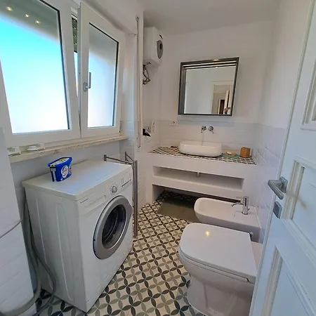 Attico Con Terrazzo Vicino Al Mare A Apartamento *