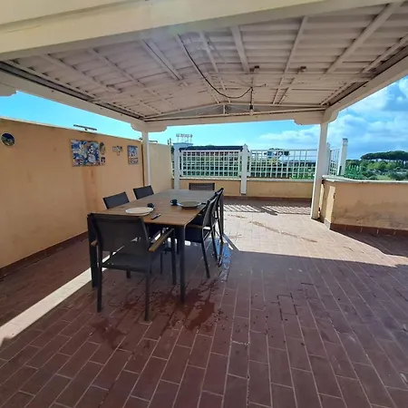 Attico Con Terrazzo Vicino Al Mare A Terracina